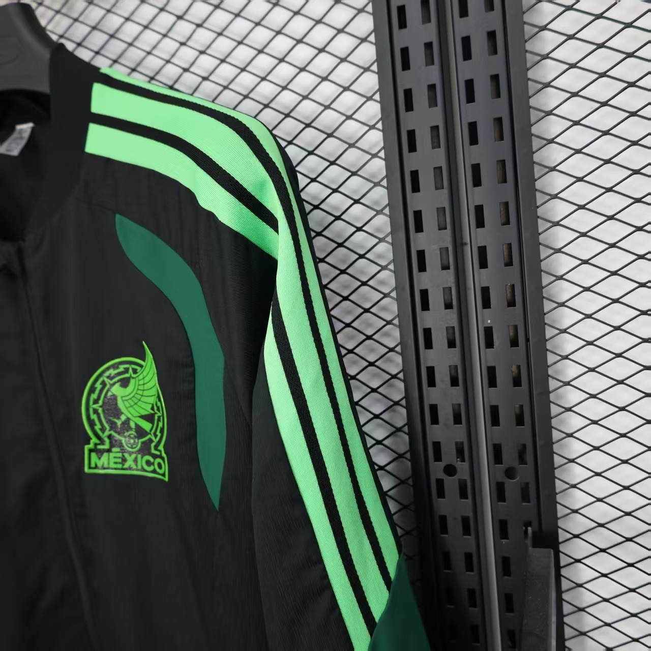 Mexico 25/26 Windbreaker