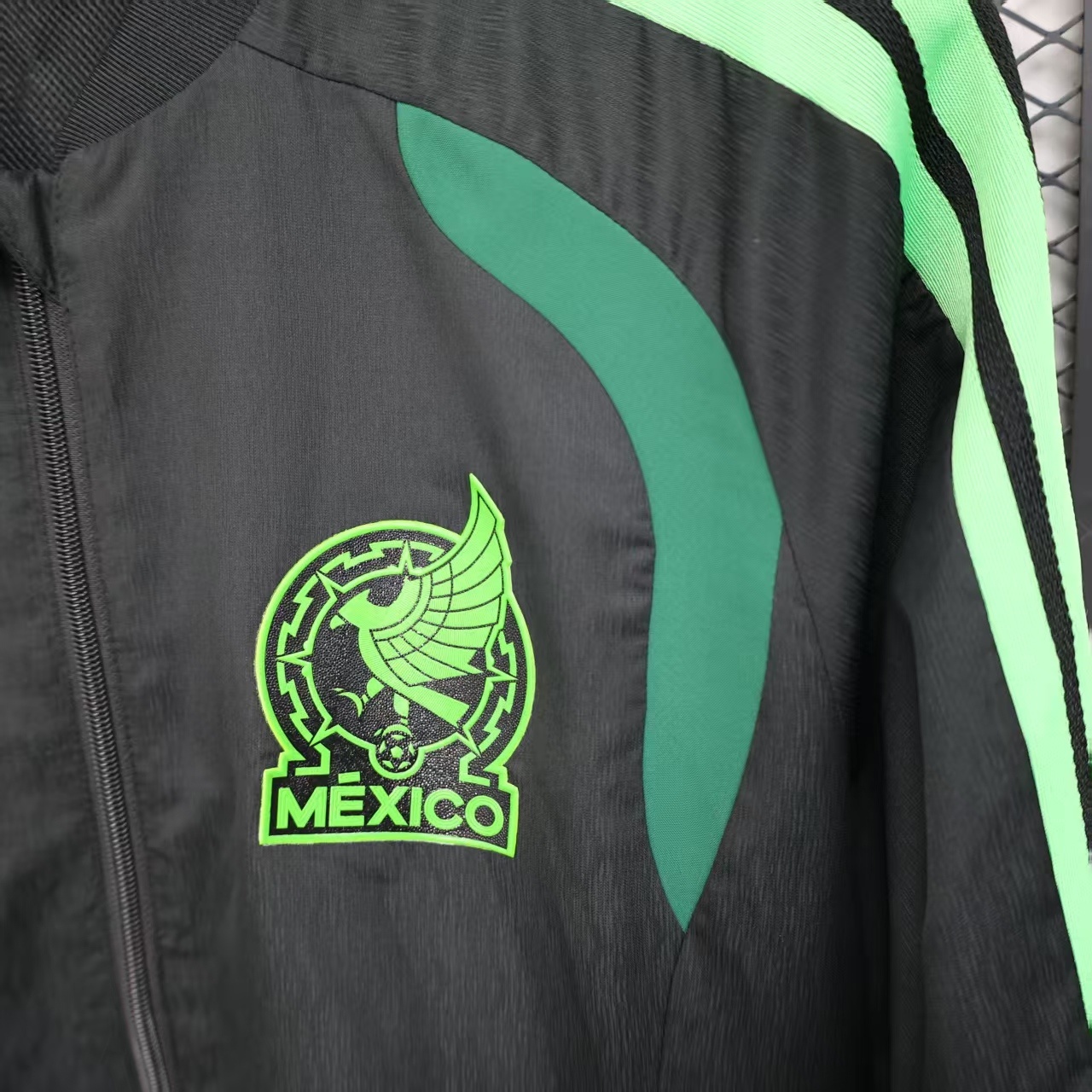 Mexico 25/26 Windbreaker