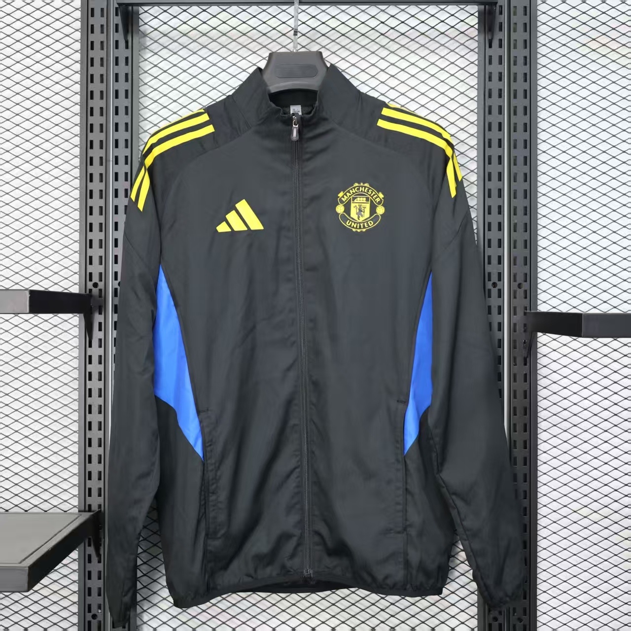 Manchester United 25/26 Windbreaker