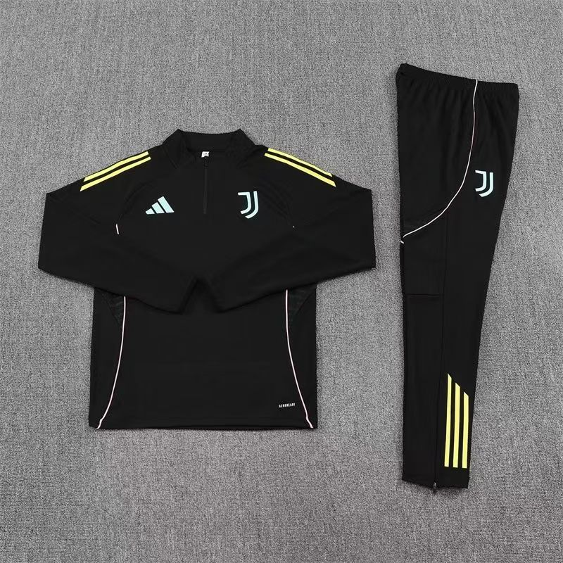 Juventus 25/26 Tracksuit Training Man/Kids - Exp Jersey