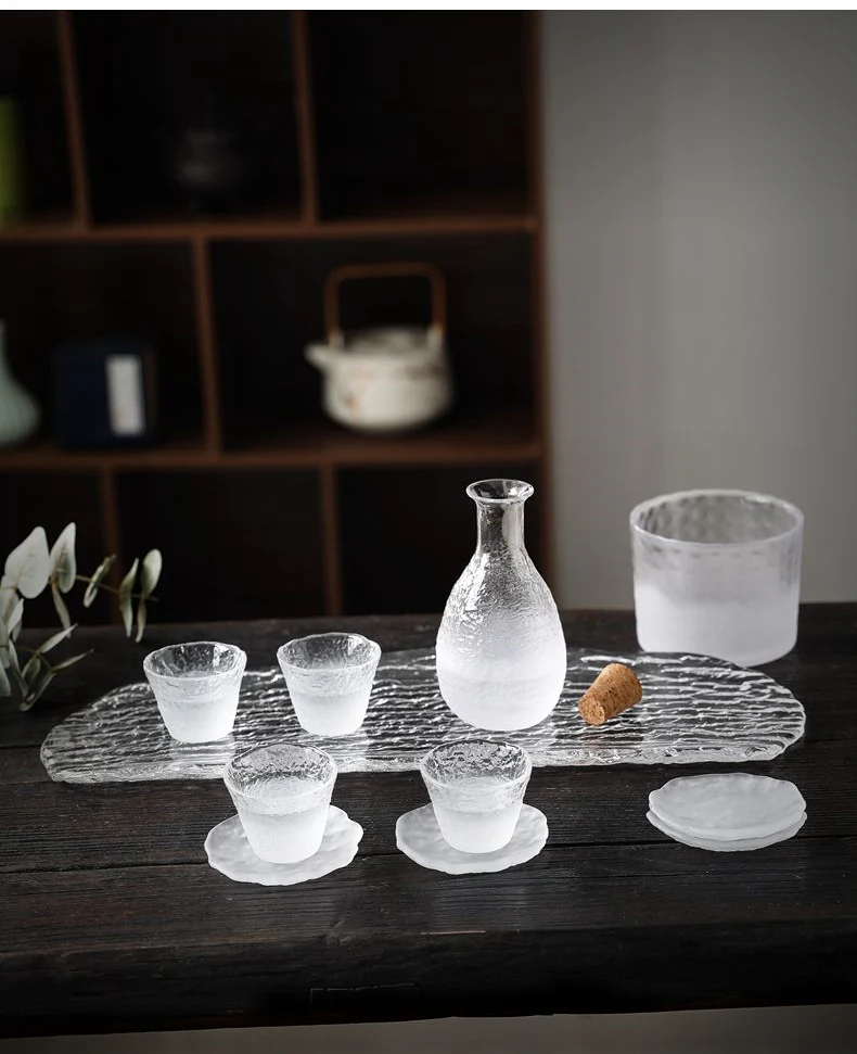 Cloud Collection Japanese Style Glass Sake Set