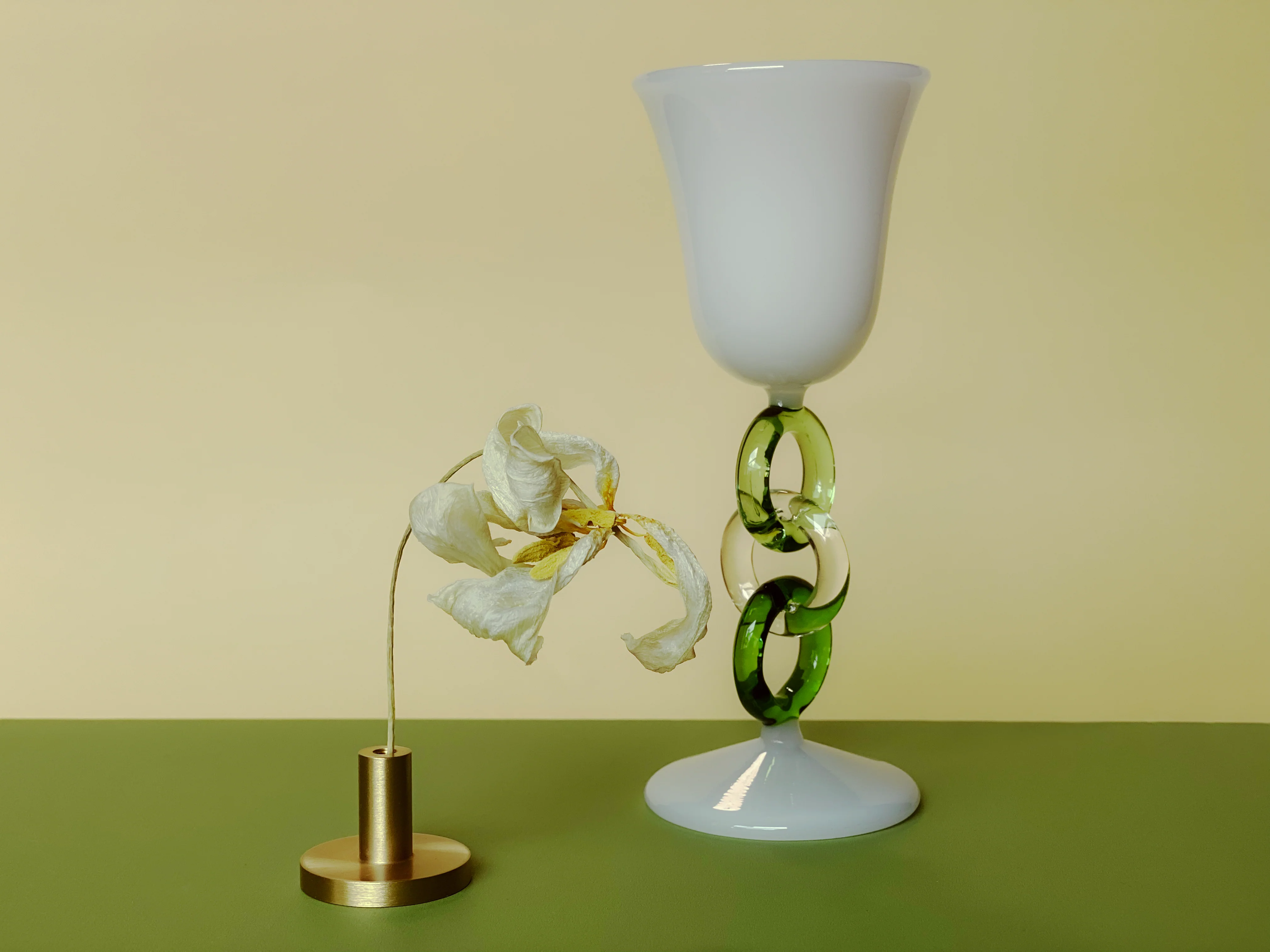 Limited Edition - LINK Collection Elegant Handcrafted Green LINK Wine Glass