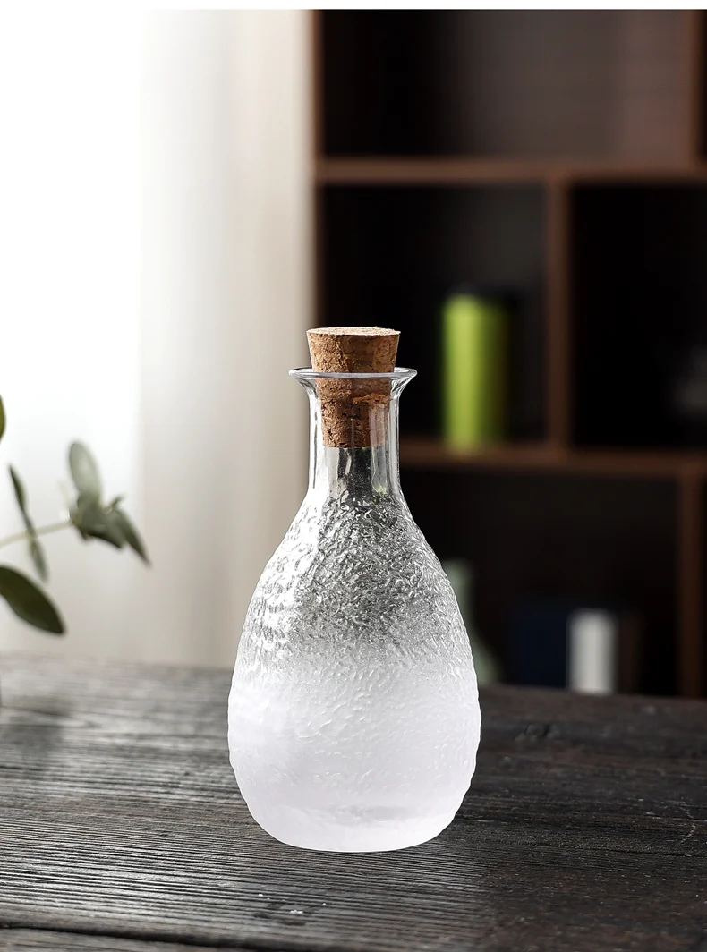 Cloud Collection Japanese Style Glass Sake Set