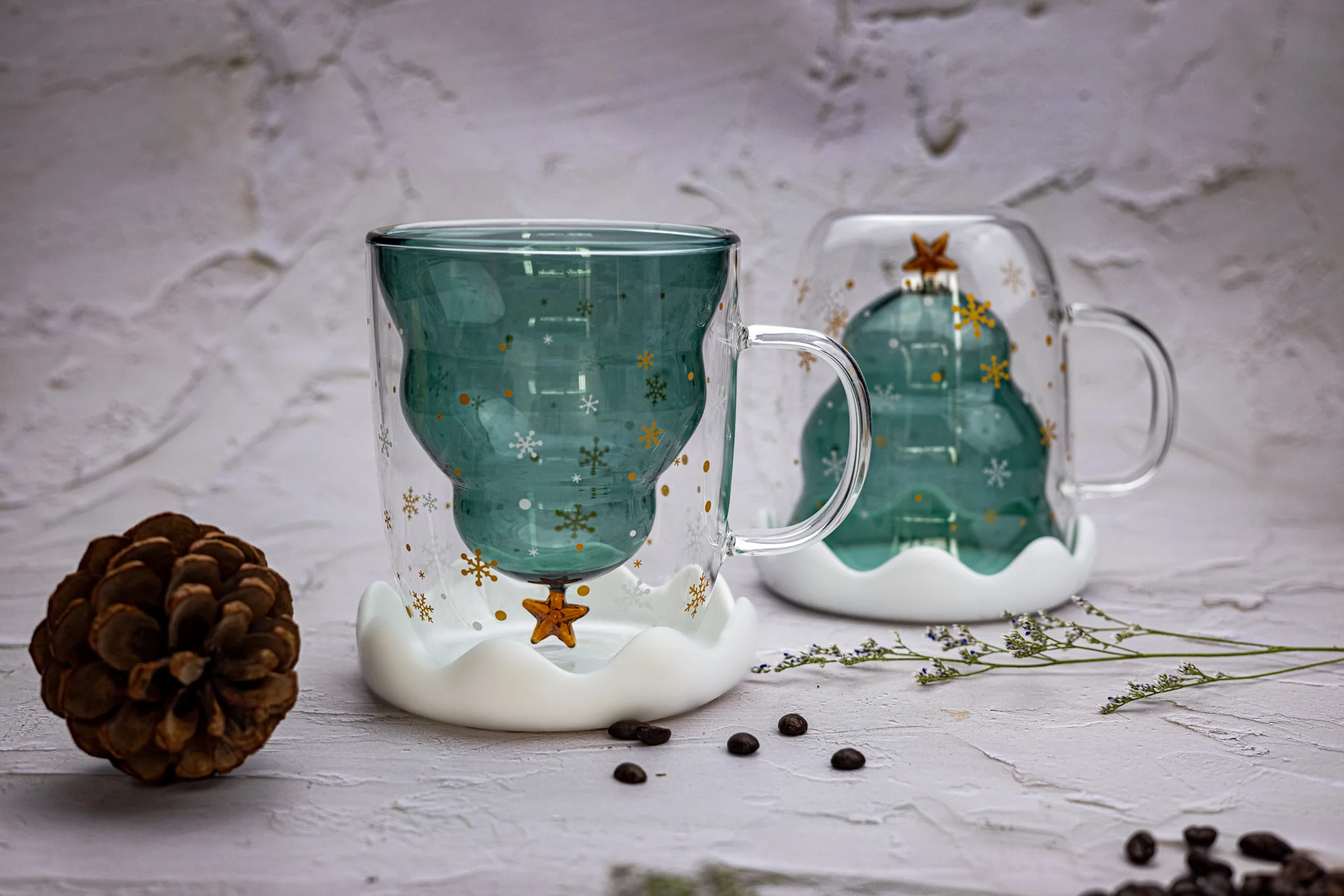 Handmade Insulated Christmas Tree Shaped Glass Coffee Mug