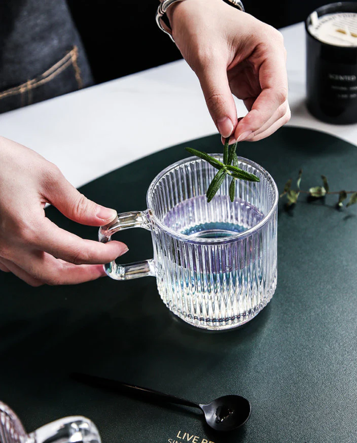 Vintage Style Rainbow Drinking Glass with Lid