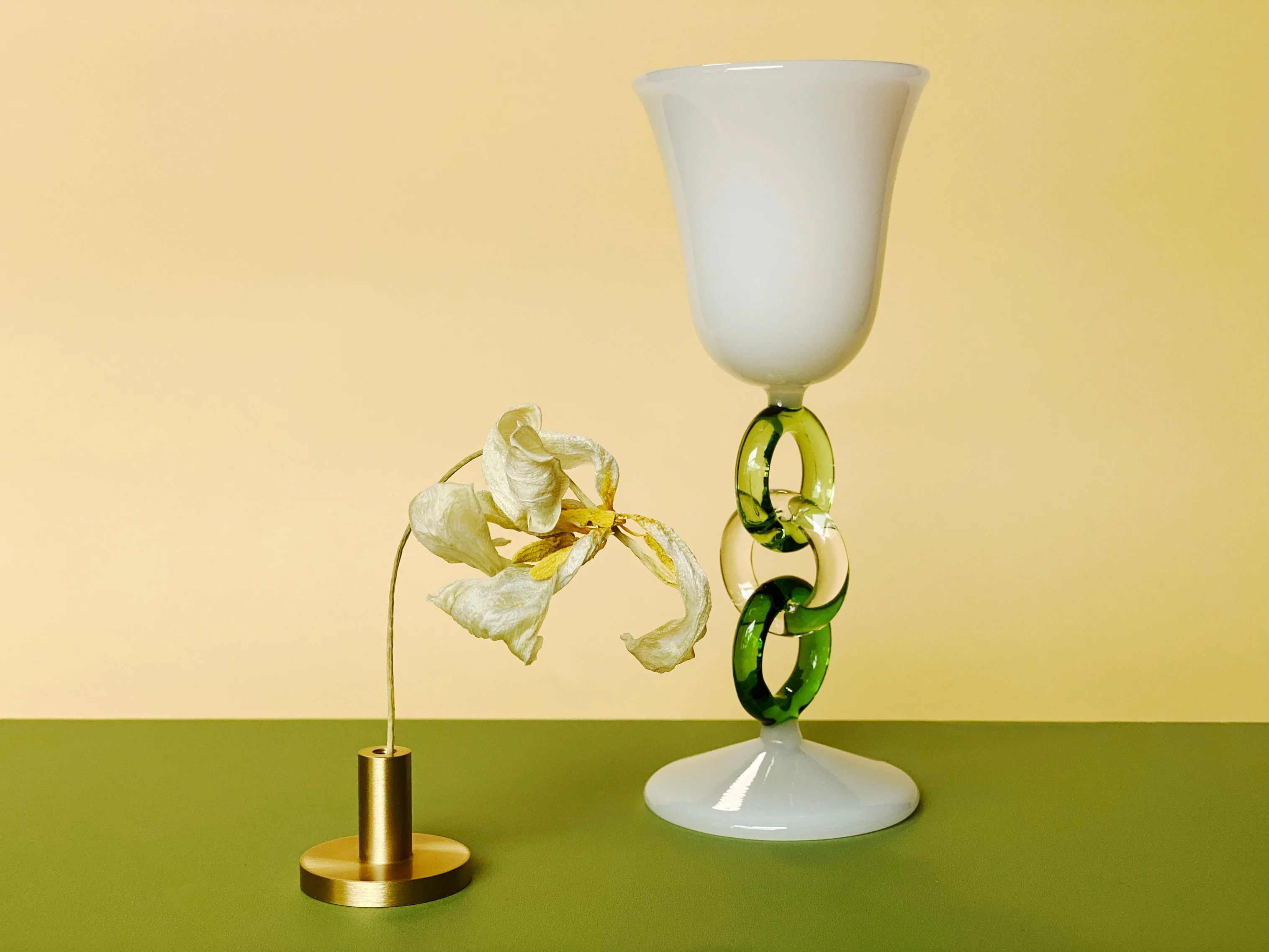 Limited Edition - LINK Collection Elegant Handcrafted Green LINK Wine Glass