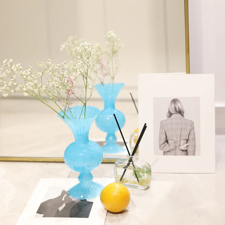 Puffy Ribbed Glass Vase Decor