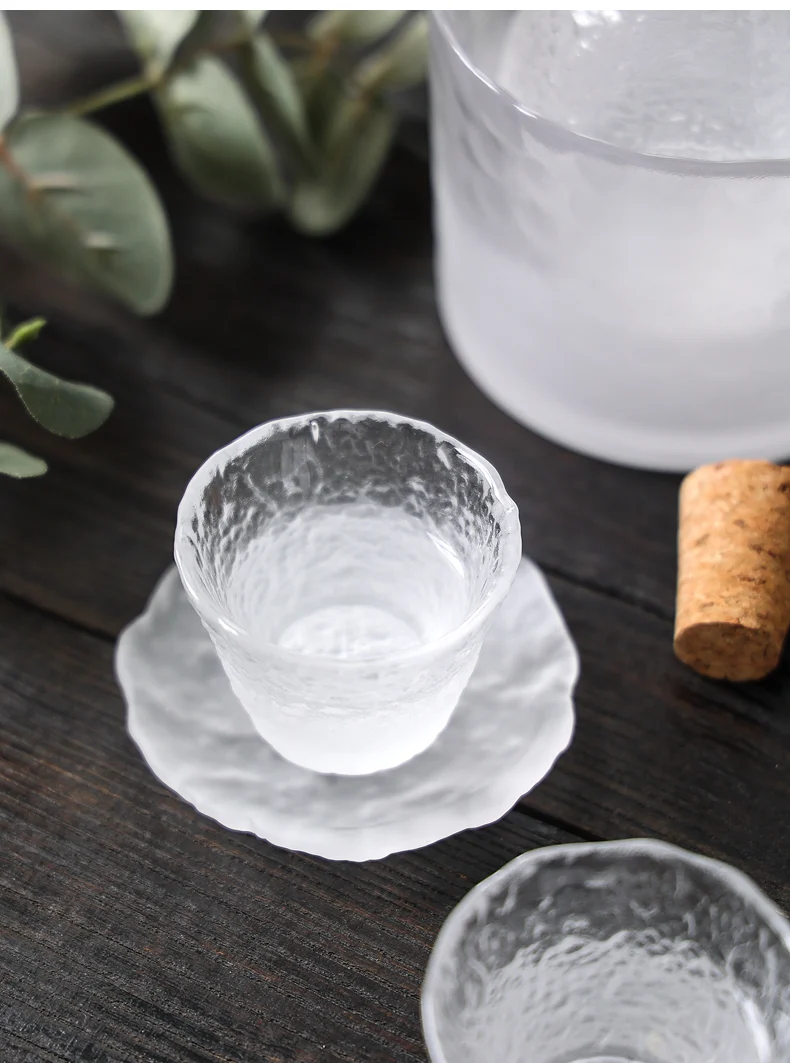 Cloud Collection Japanese Style Glass Sake Set