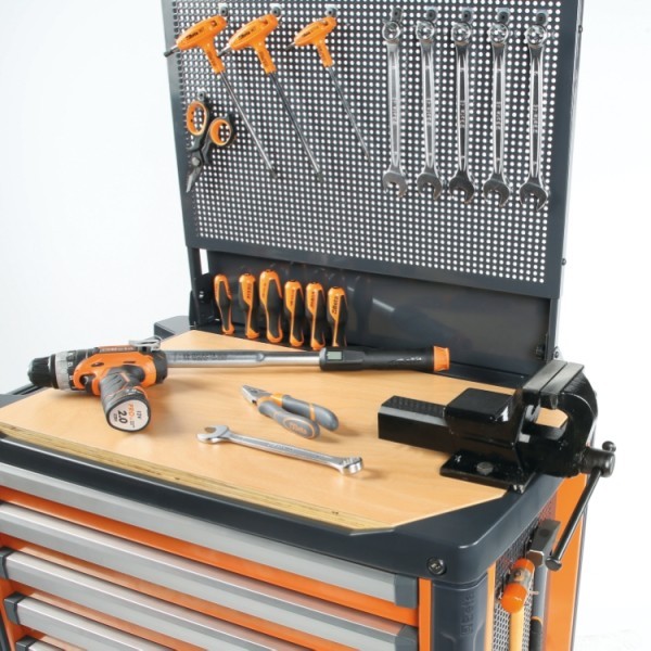 BETA MOBILE ROLLER CAB WITH 7-DRAWERS(CONTAINS 273 TOOLS)