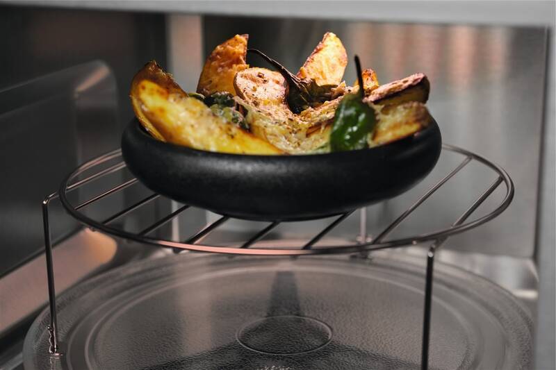 Mikrovlnná trouba Electrolux LMS4253TMK černá