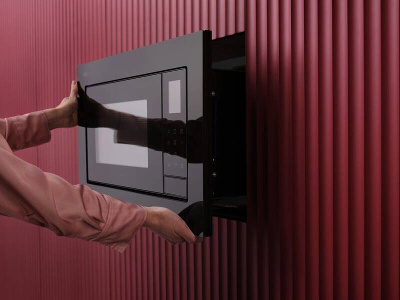 Mikrovlnná trouba AEG TB6SM171DB černá