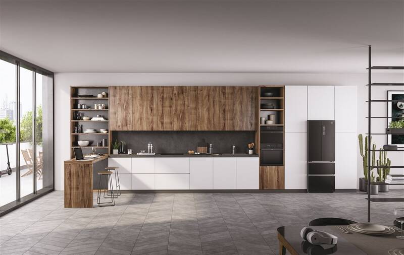 Mikrovlnná trouba Haier I-Message Compact Series 4 HWO45NB4B0B1 černá