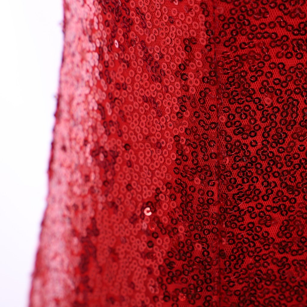 Красивое красное костюмное платье Джессики Рэббит с блестками и высоким разрезом с фиолетовыми перчатками