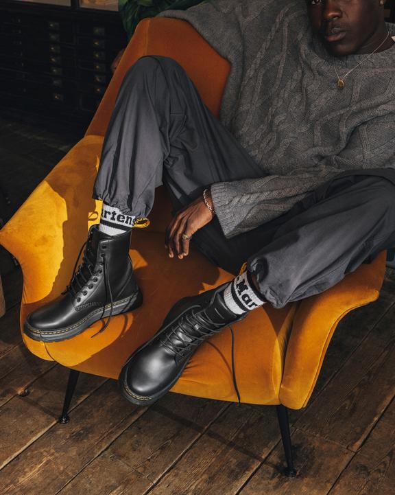 Crewson Classic Leather Everyday Boots