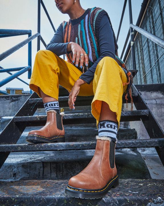 2976 Leonore Women's Faux Fur-Lined Chelsea Boots