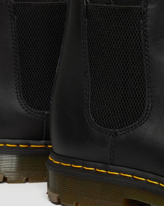 2976 Slip Resistant Leather Chelsea Boots