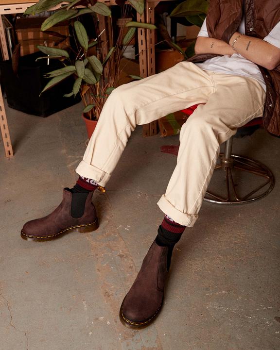 2976 Waxed Full Grain Leather Chelsea Boots