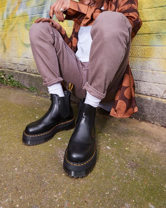 2976 Smooth Leather Platform Chelsea Boots