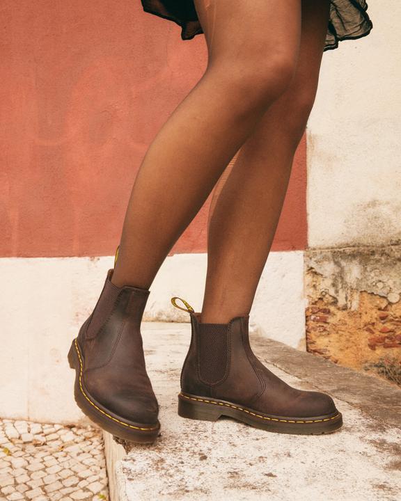 2976 Yellow Stitch Crazy Horse Leather Chelsea Boots