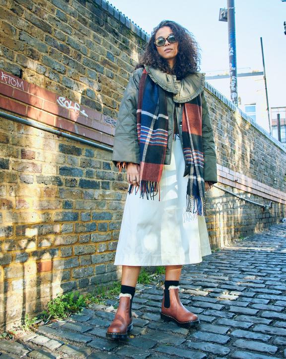 2976 Leonore Women's Faux Fur-Lined Chelsea Boots