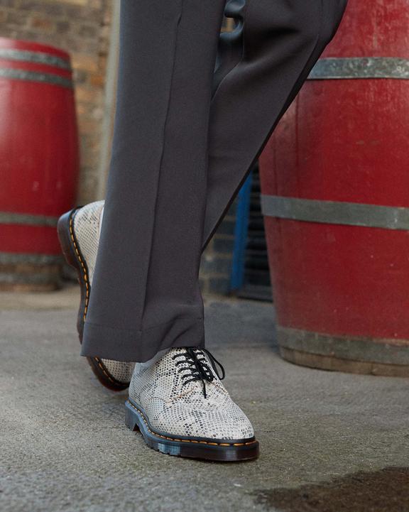 2046 Snake Print Suede Oxford Shoes