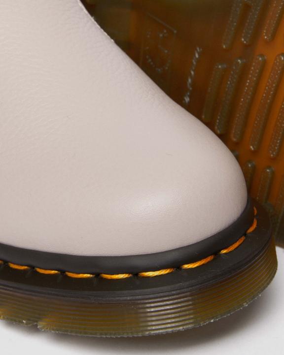 2976 Women's Leather Chelsea Boots