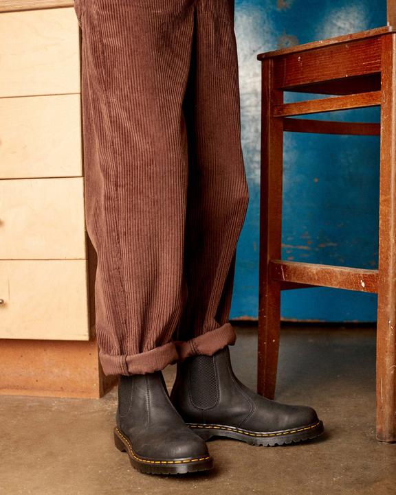 2976 Waxed Full Grain Leather Chelsea Boots