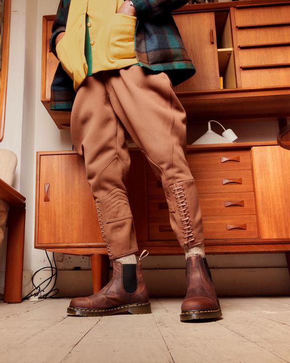 2976 Waxed Full Grain Leather Chelsea Boots