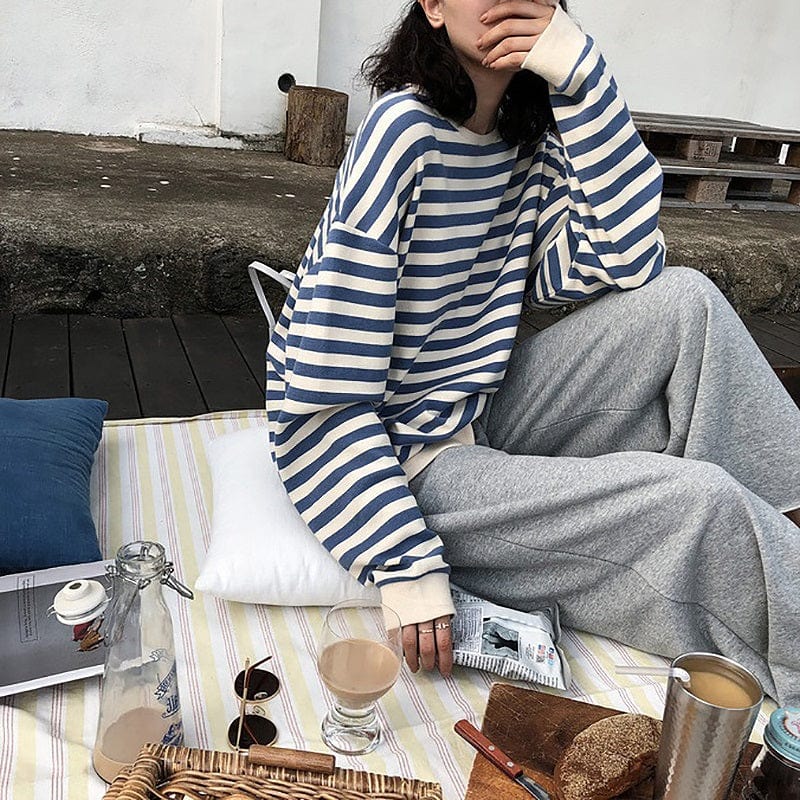 Kawaii Thin Striped Sweatshirt - VERGITR