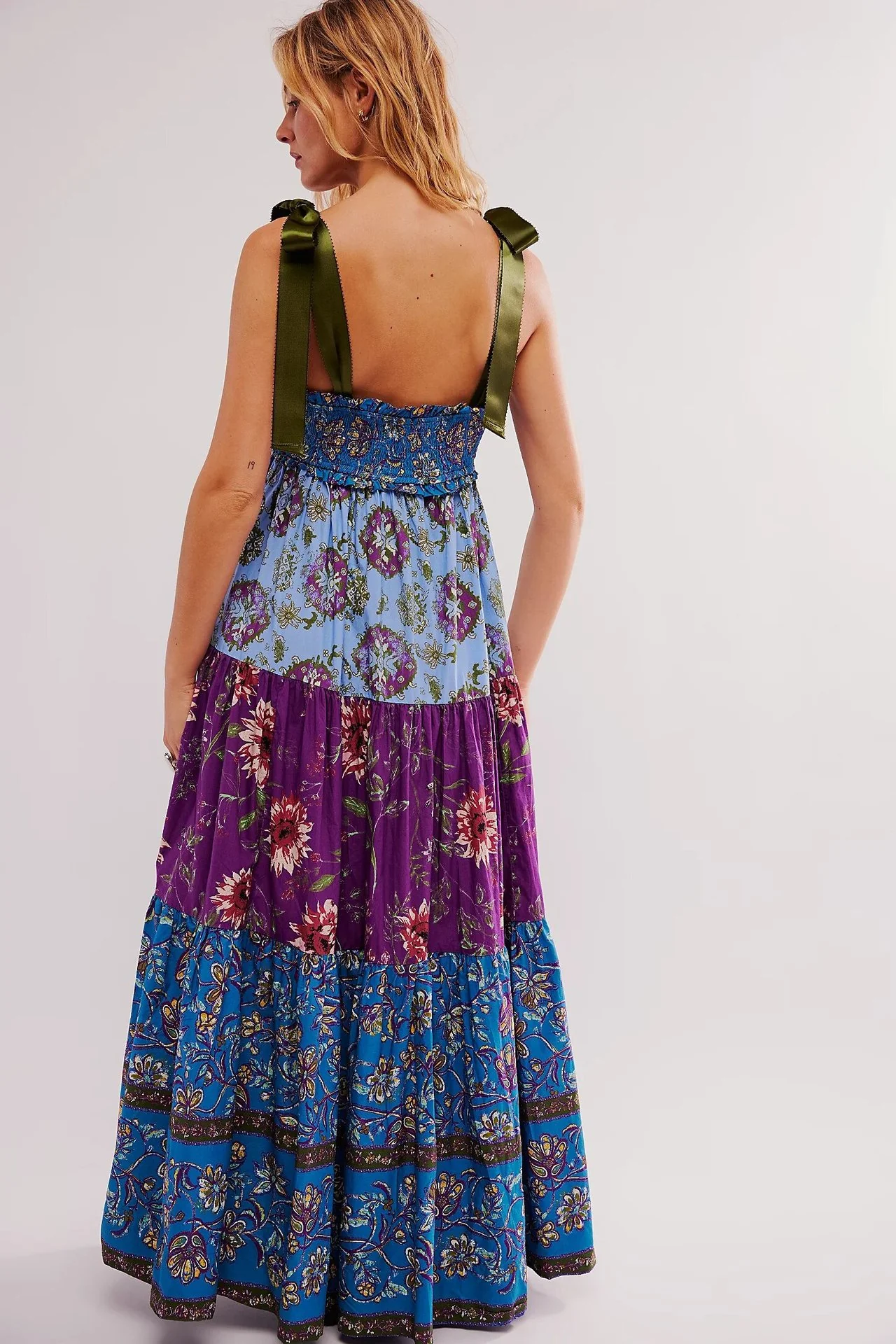 Bloom Sleeveless Floral Maxi Dress - YOUXIZT