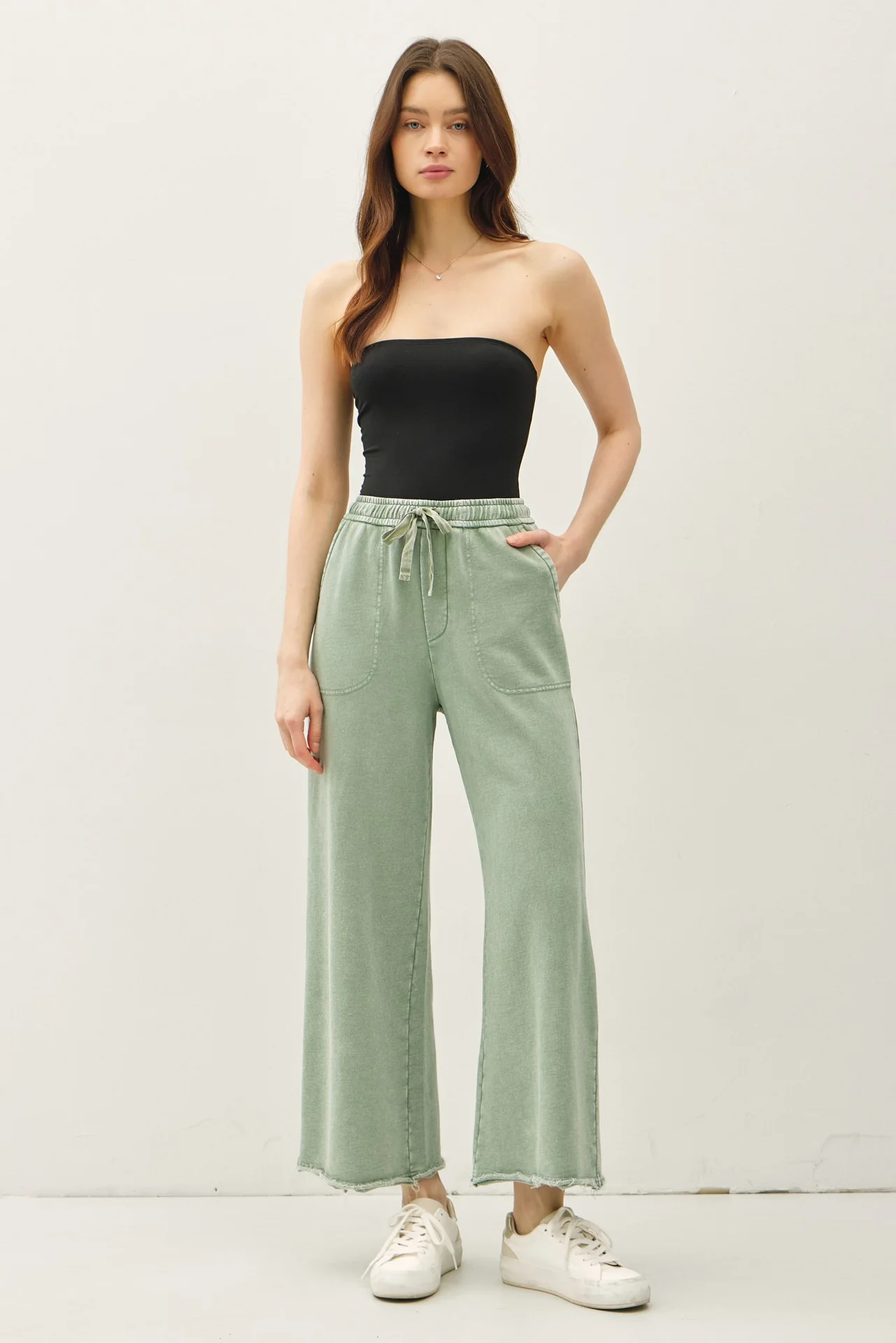 Garment-dye Cotton Fleece Wide Leg Crop Pants - XAYUYUE