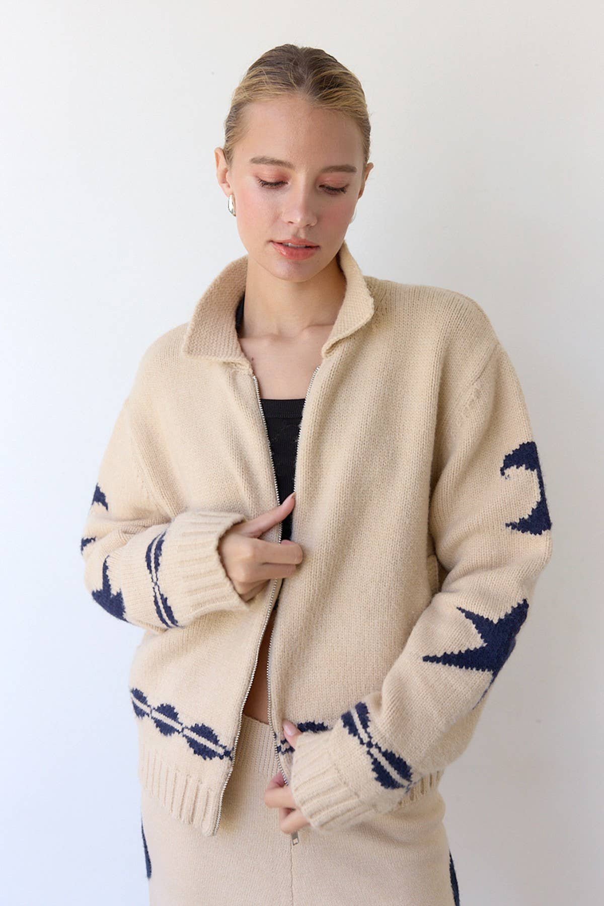 Cozy Pattern Zip Sweater Set - XAYUYUE