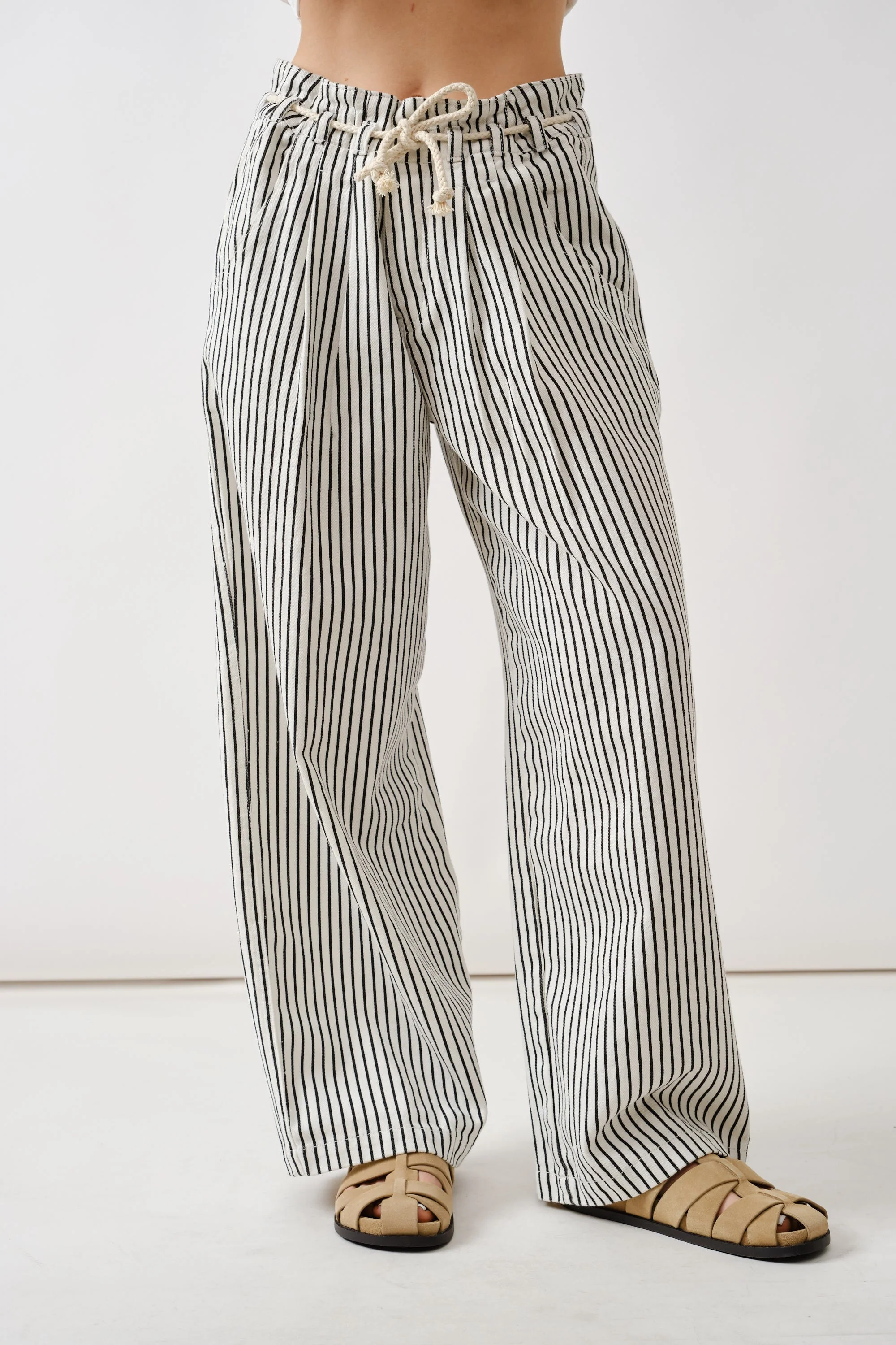 Stripe Wide Leg Pants With Tie Belt - XAYUYUE