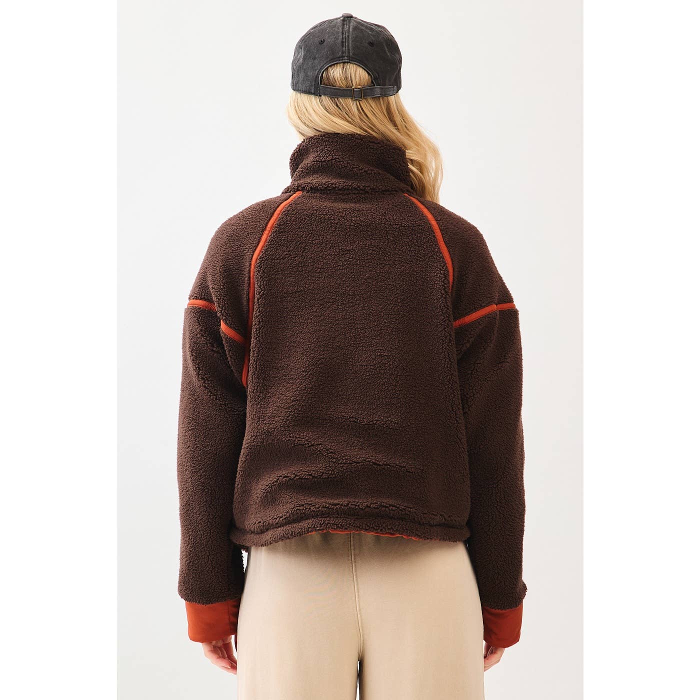 HALF ZIP CONTRAST DETAIL FLEECE SWEATSHIRT: BROWN - XAYUYUE
