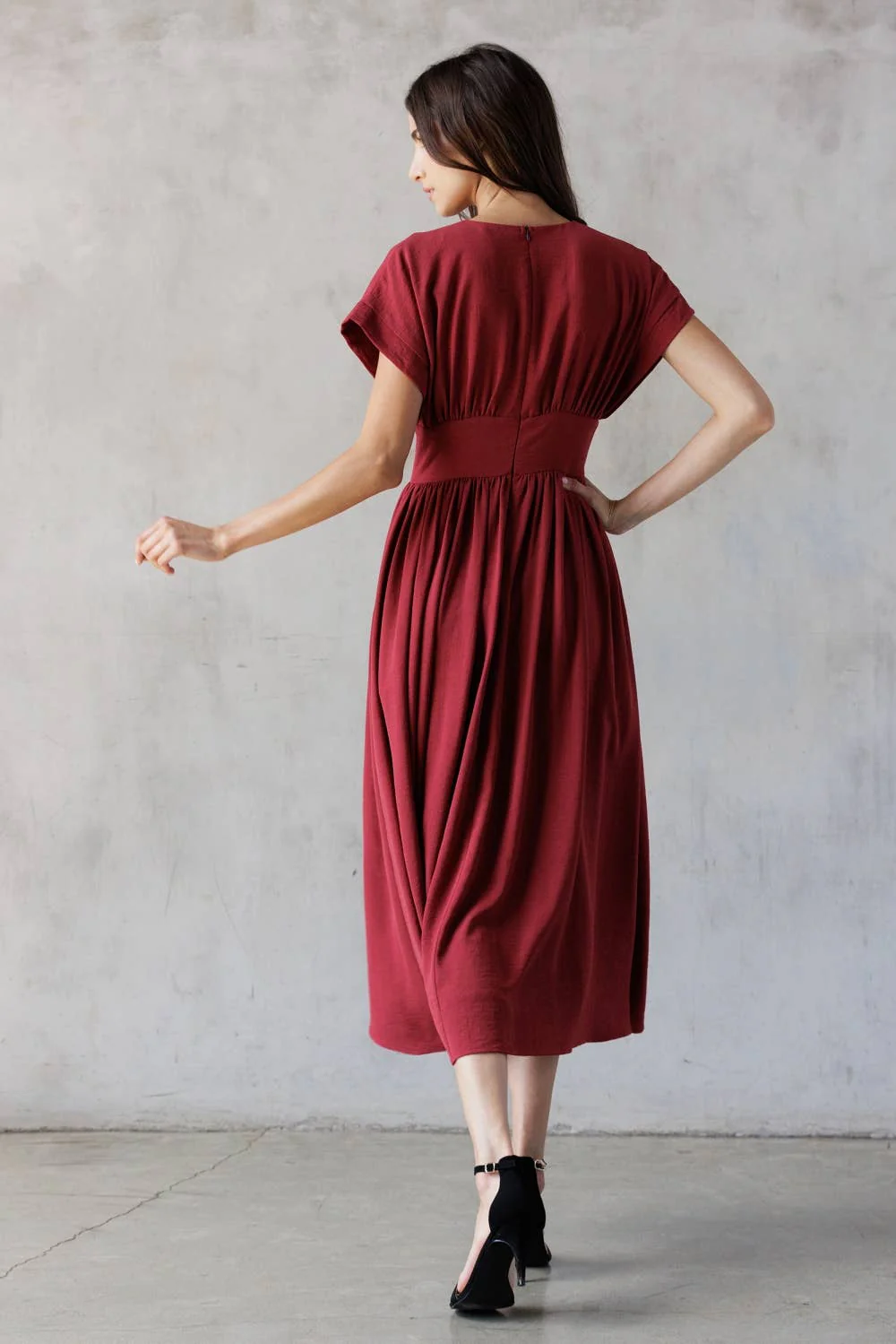 ELEGANT MIDI DRESS: WINE RED - XAYUYUE