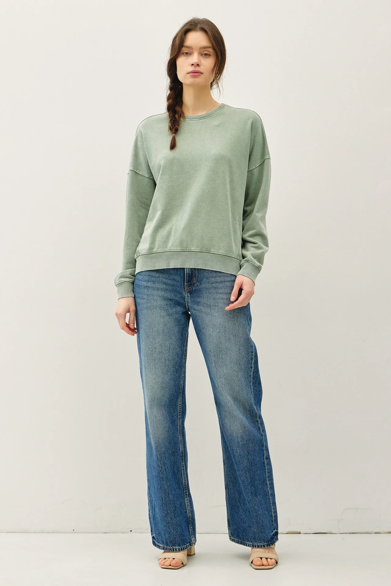 Slight Cropped Pullover Sweatshirt - XAYUYUE