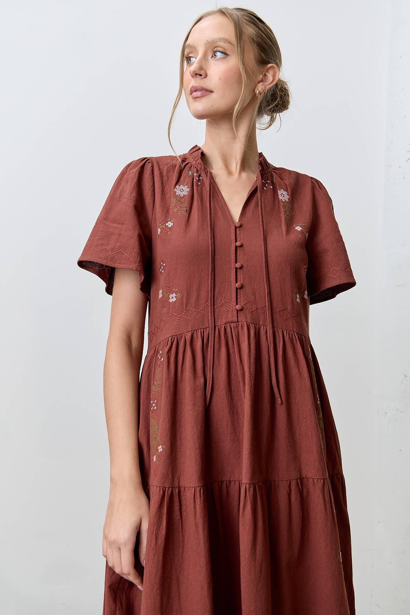 CROSS STITCH MAXI DRESS: BURGUNDY - XAYUYUE