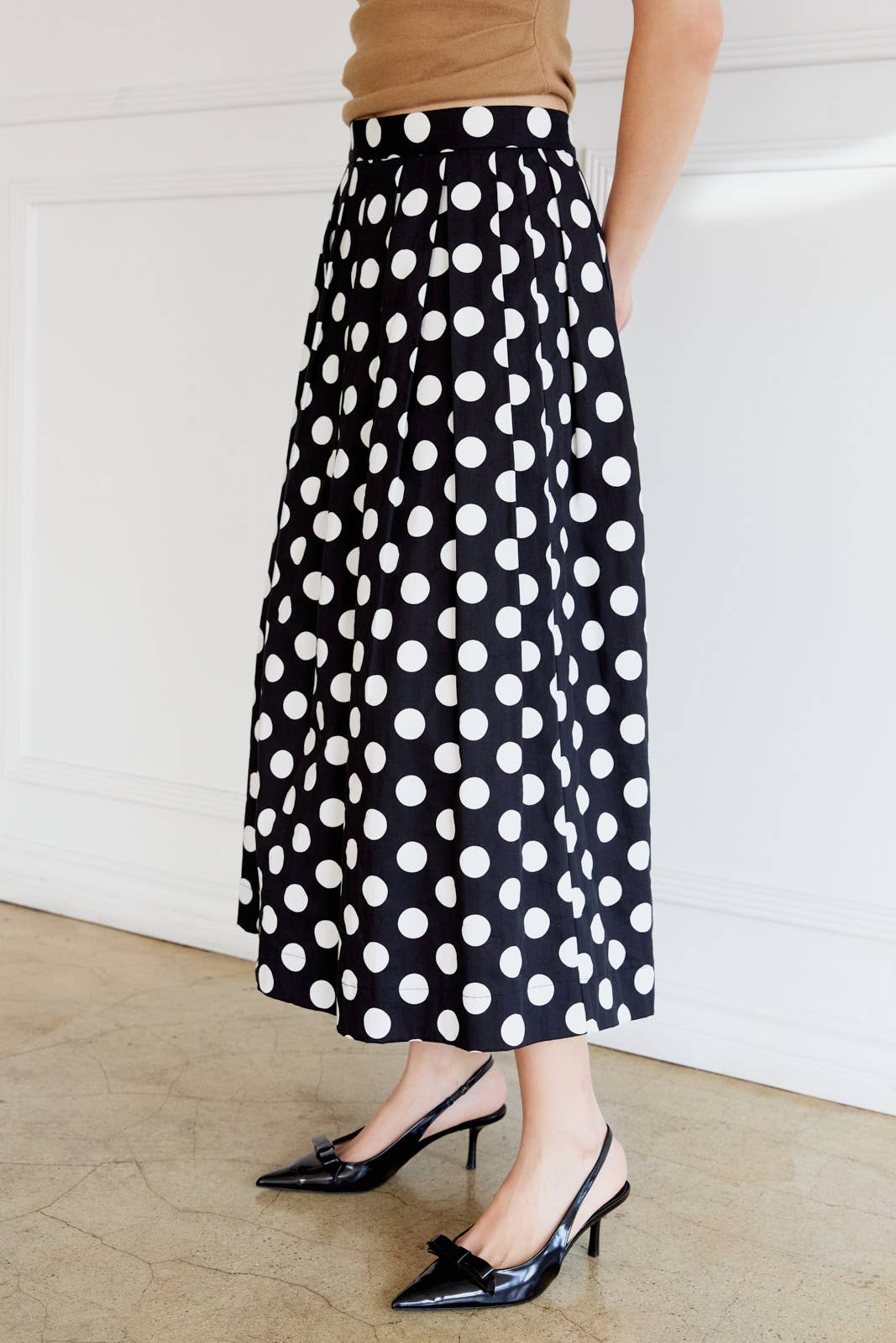 POLK DOT PLEATED CIRCLE MIDI SKIRT: BLACK-WHITE DOT / S - XAYUYUE