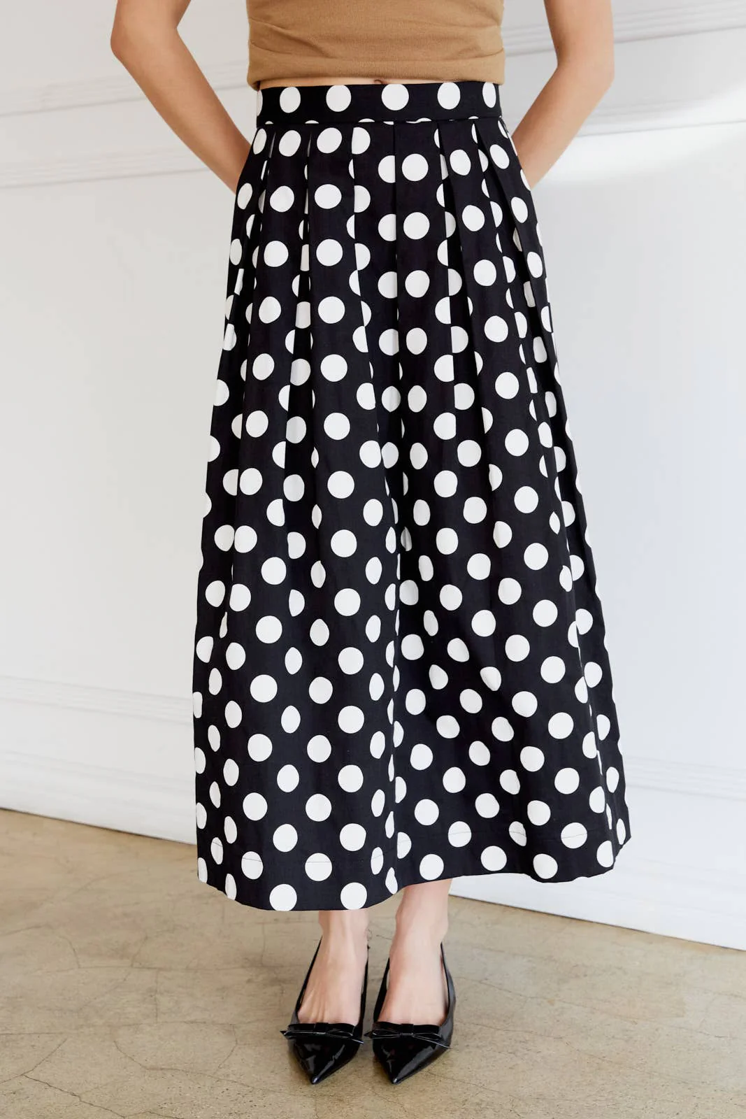 POLK DOT PLEATED CIRCLE MIDI SKIRT: BLACK-WHITE DOT / S - XAYUYUE