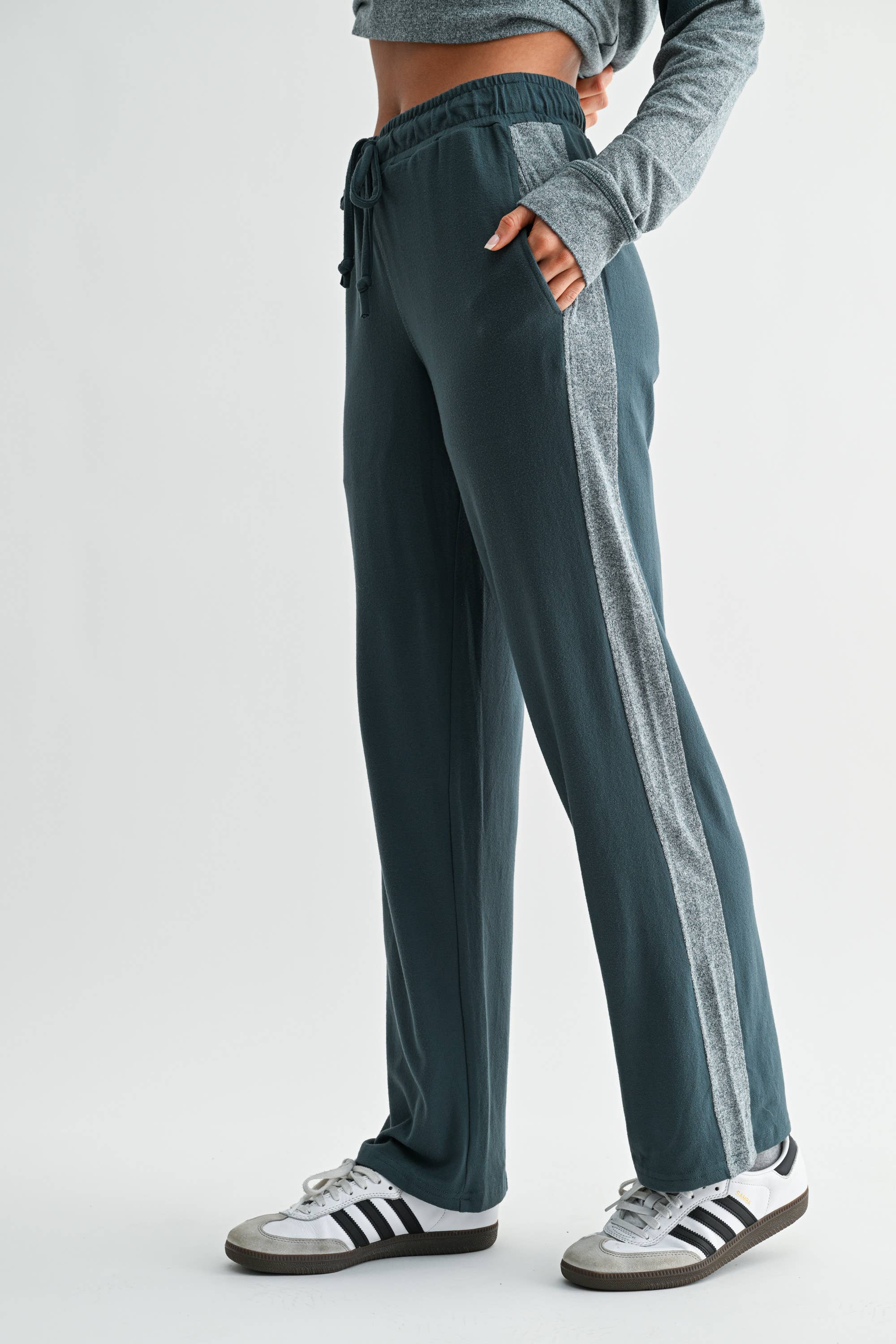 Cozy Contrast Brushed Hacci Lounge Set: MIDNIGHT NAVY - XAYUYUE