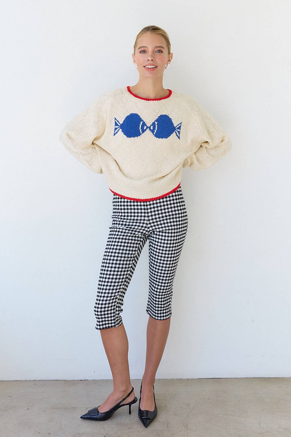 Kissing Fish Sweater - XAYUYUE