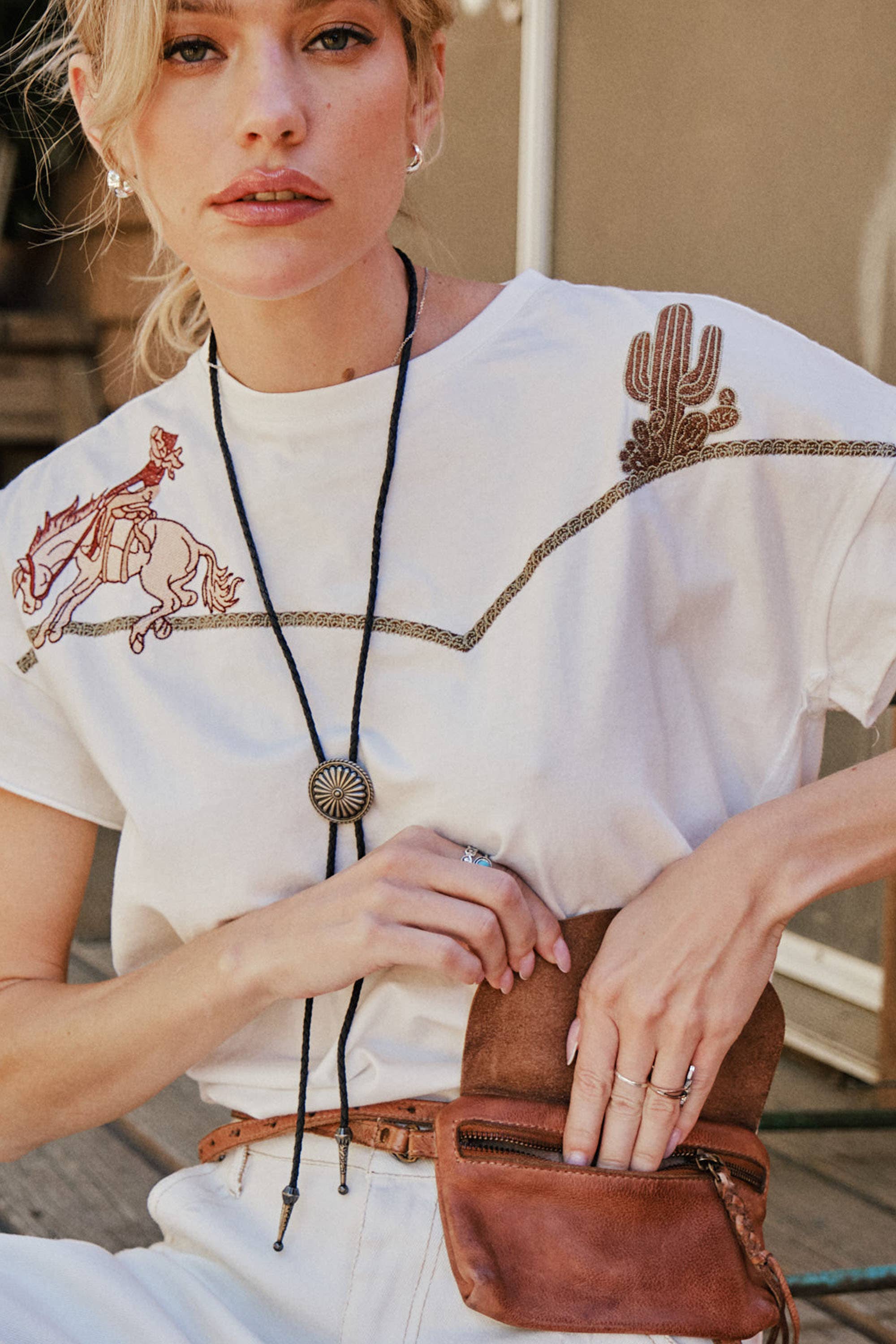 Embroidered Shoulder Western Yoke T-Shirt: OFF WHITE - XAYUYUE