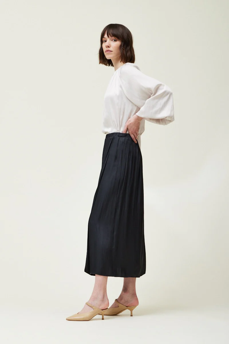 Overlap Satin Skirt - XAYUYUE