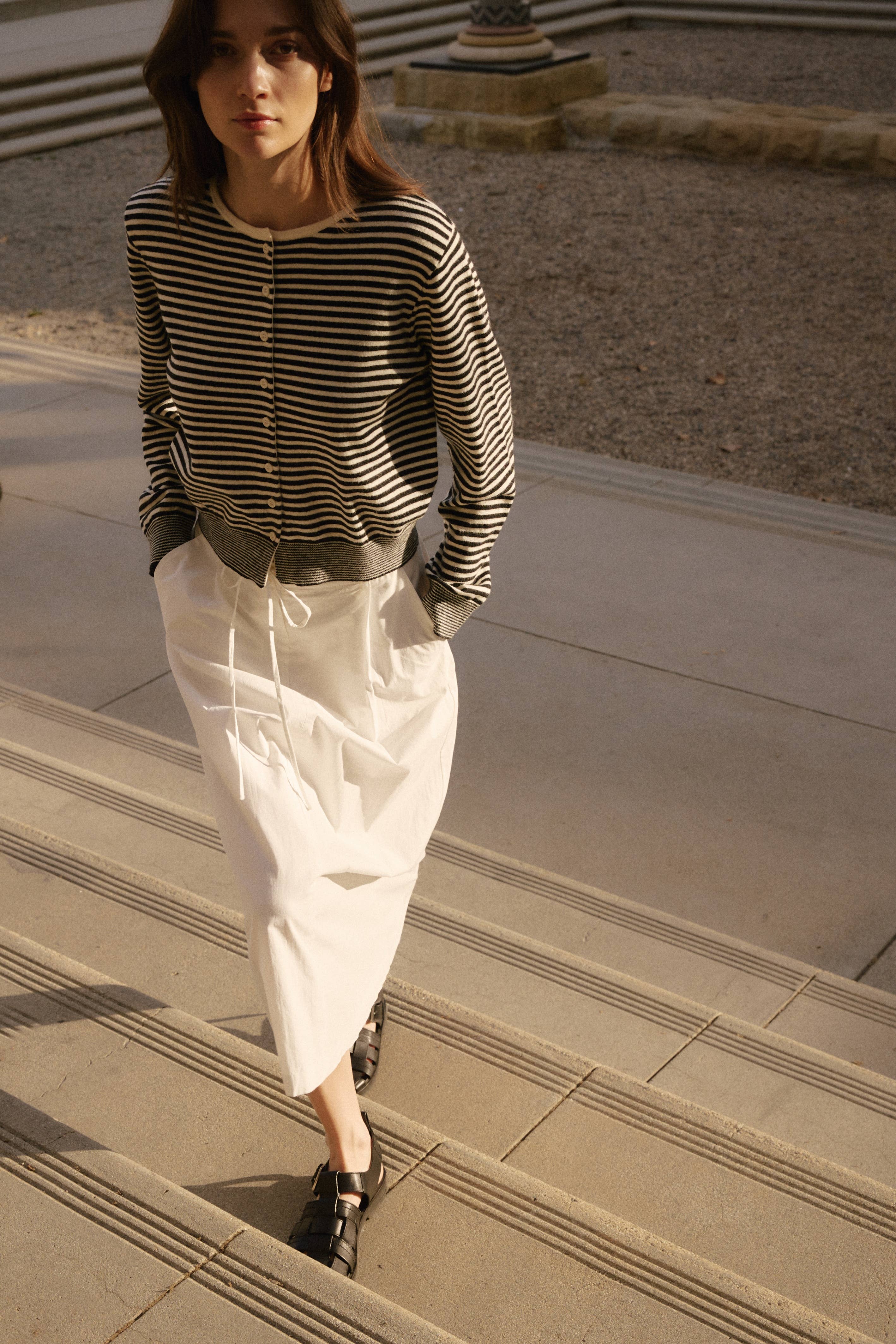 The Montana Cardigan | Striped Button-Down Cardigan: BROWN/WHITE - XAYUYUE