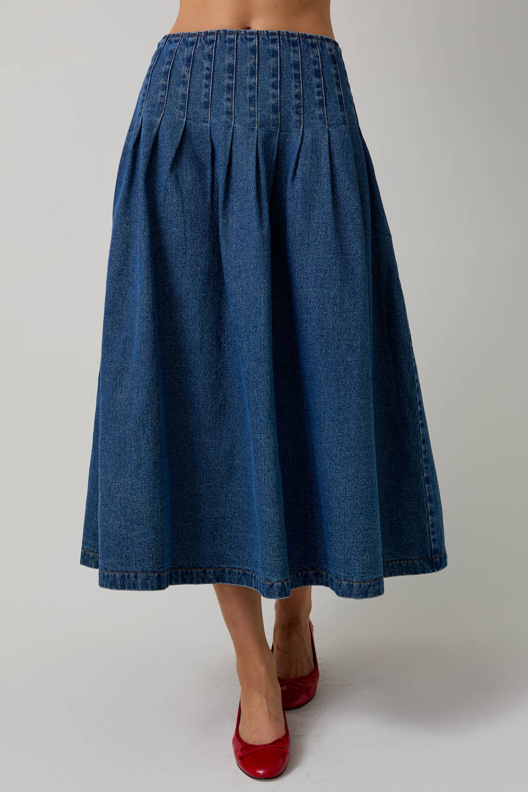 DENIM PLEATED MIDI SKIRT: DENIM - XAYUYUE