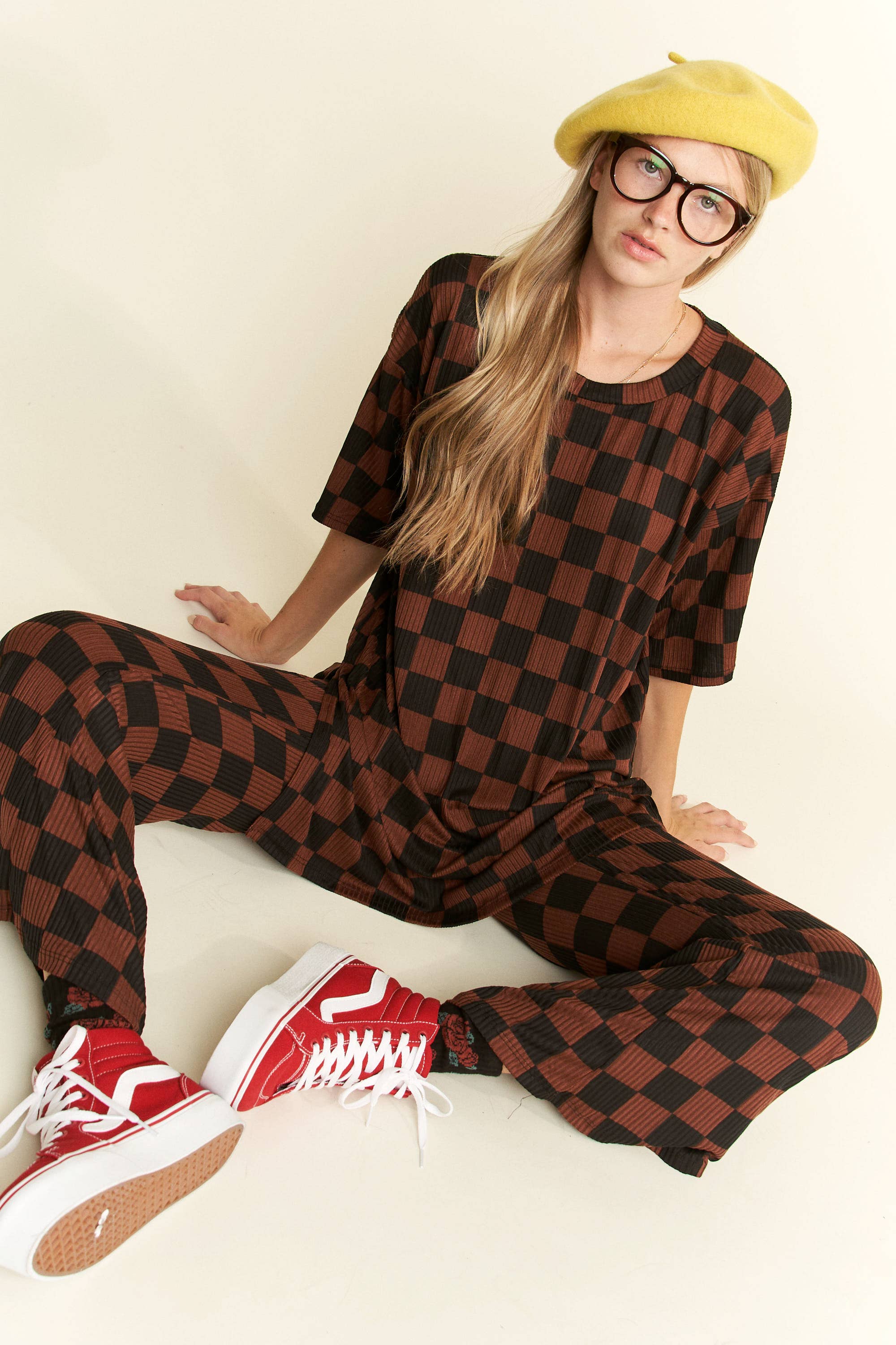 RIBBED CHECKERED PRINT TOP/STRAIGHT LEG PANTS SET: MOCHA/BLACK - XAYUYUE