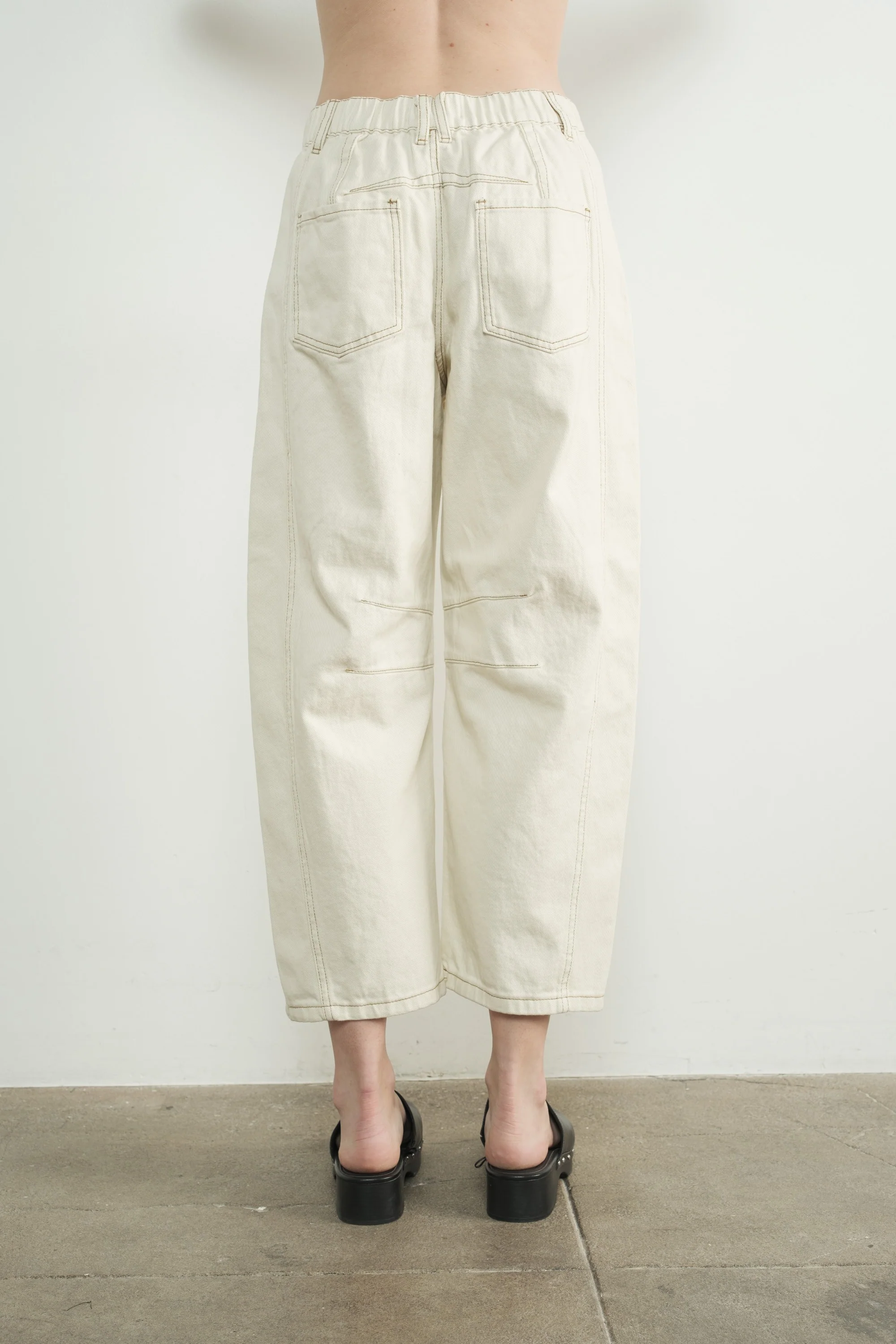 Mid Rise Barrel Slouchy Jean - XAYUYUE