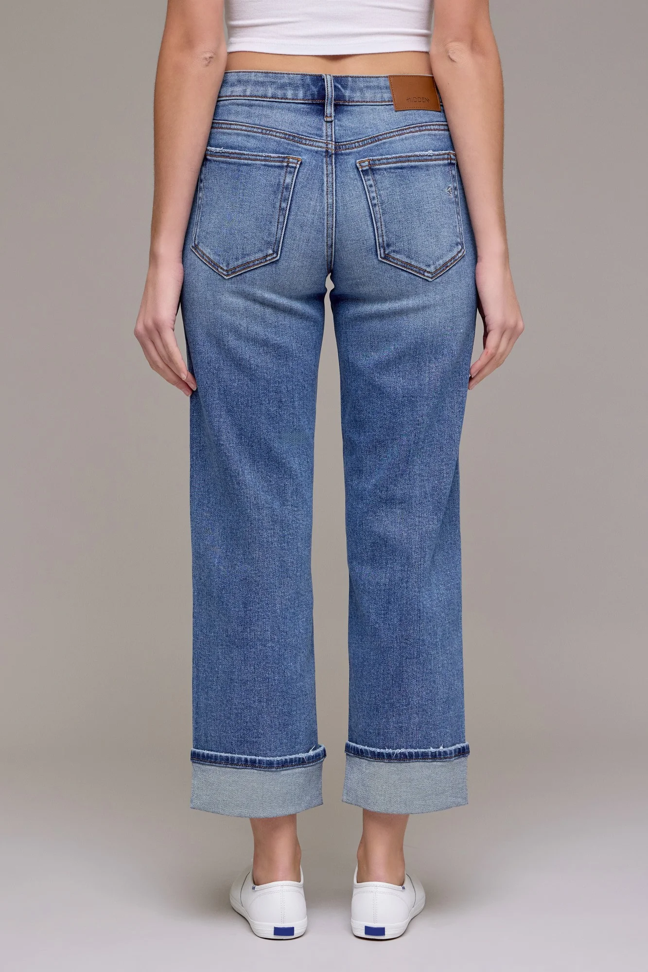 Mid Rise Cuffed Wide Straight - XAYUYUE