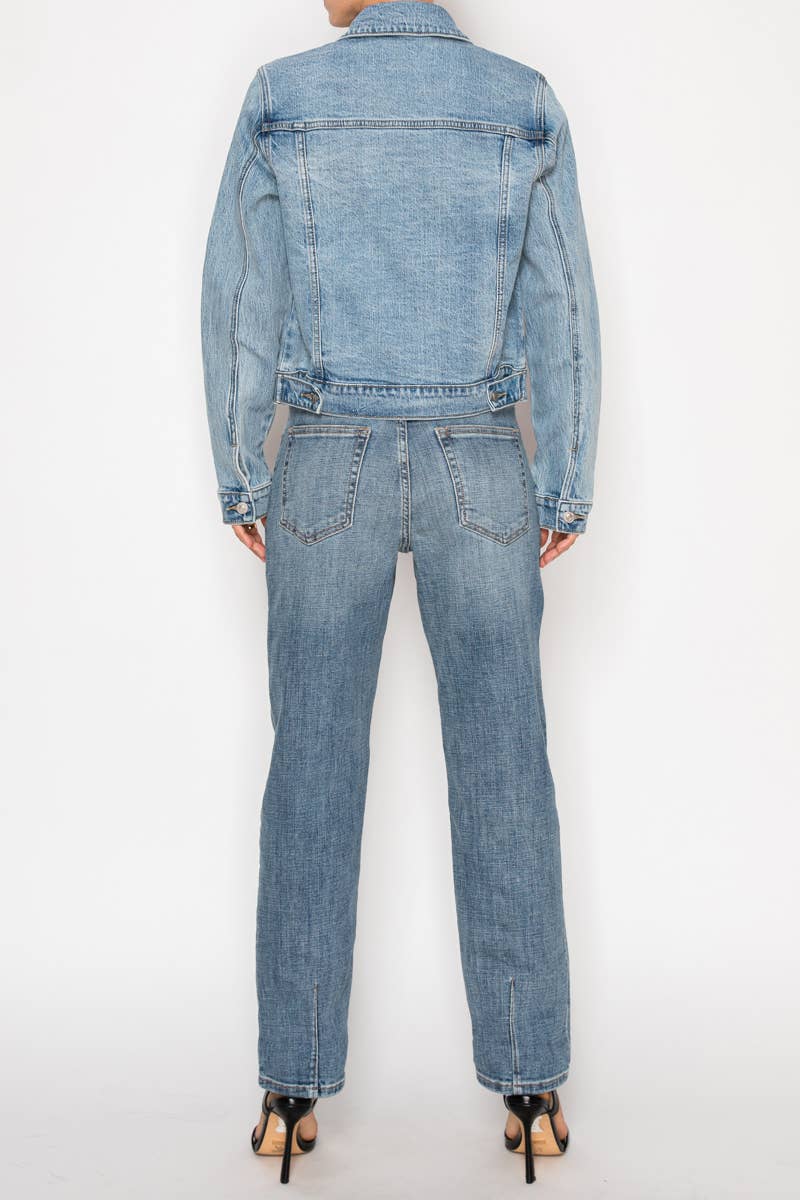 CLASSIC TRUCKER DENIM JACKET - XAYUYUE