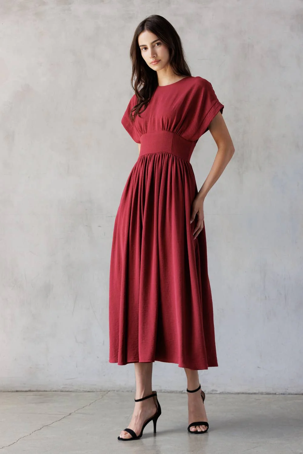 ELEGANT MIDI DRESS: WINE RED - XAYUYUE